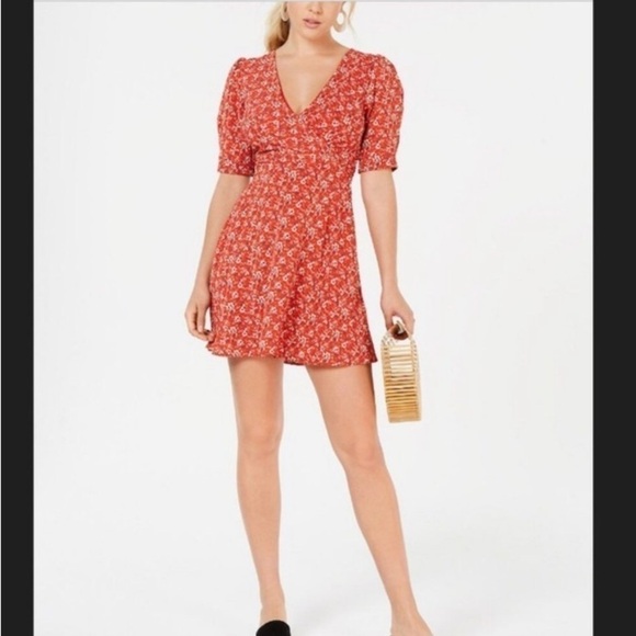 Speechless Dresses & Skirts - Speechless Boho Orange Floral V-neck short Puff Sleeve A-line Mini Dress